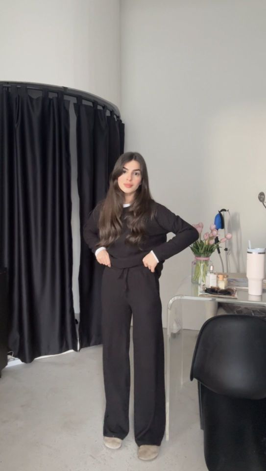 Karol marka beli lastikli siyah fitilli yumoş takım