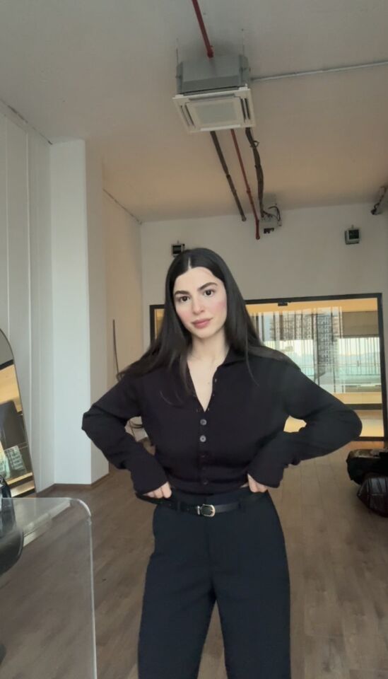 Karol kemerli siyah pantolon