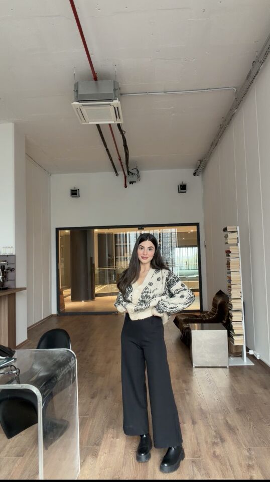 Siyah ince kemerli Double pantolon