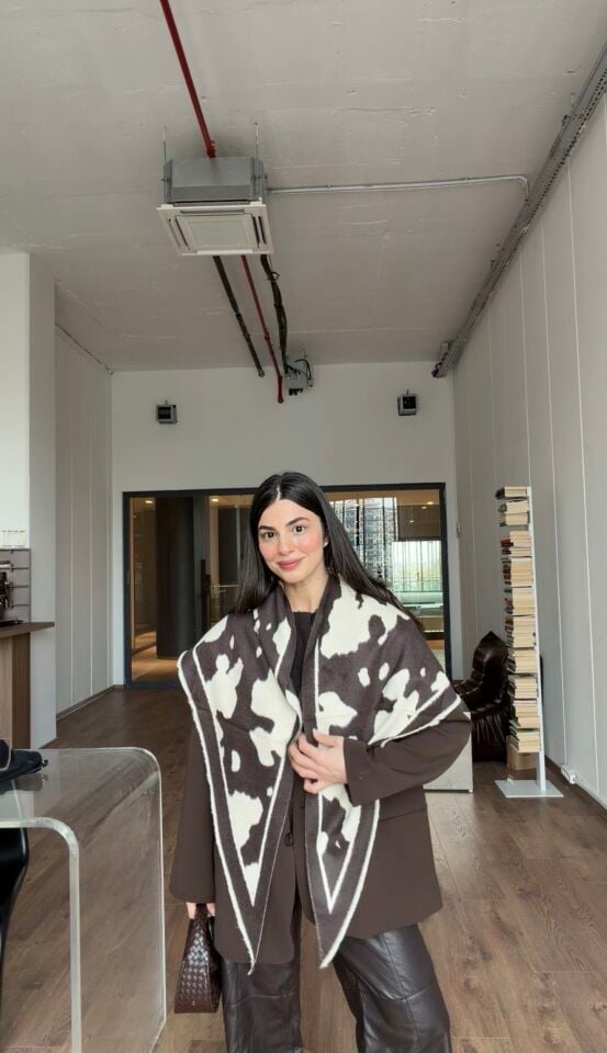 Kahve animal ithal premium üçgen şal