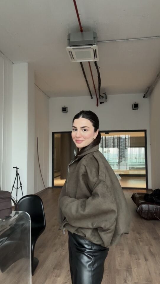 İçi astarlı haki bomber