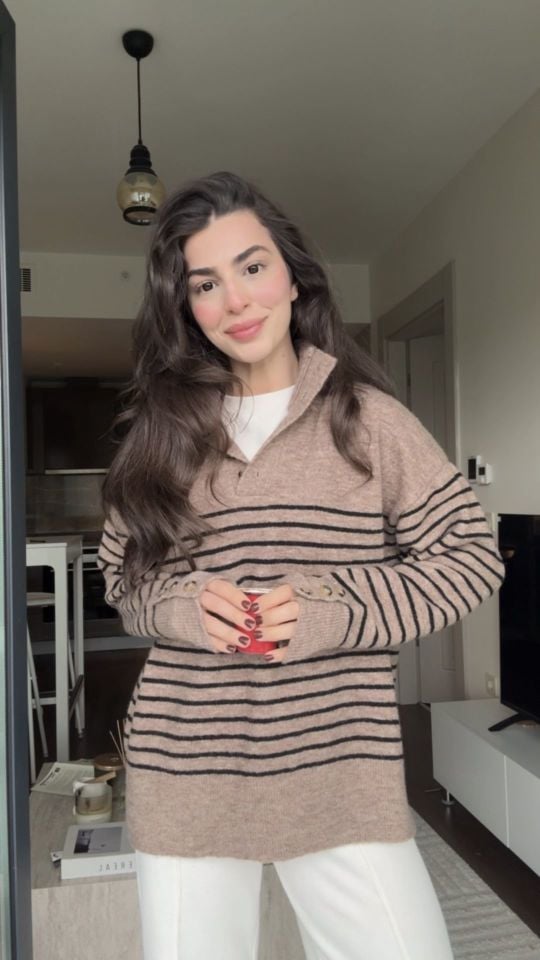 Dilvin yakalı premıum düğme detaylı kazak