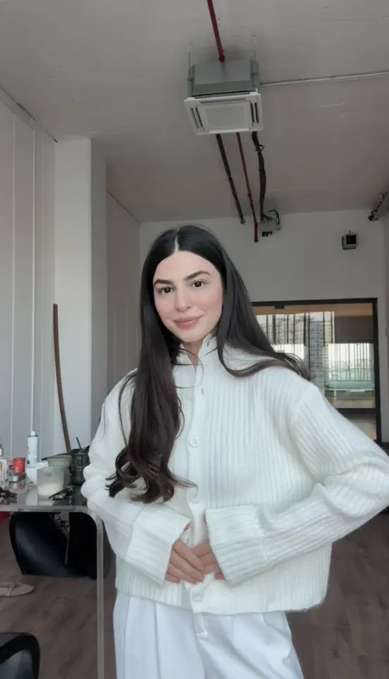 Ekru düğmeli hırka kazak