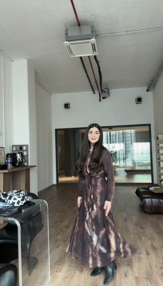 Şifon desenli maxi boy yeni sezon elbise