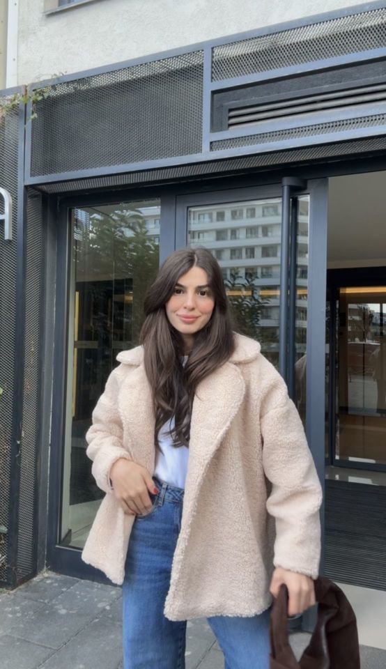 İçi astarlı kıvırcık peluş mont