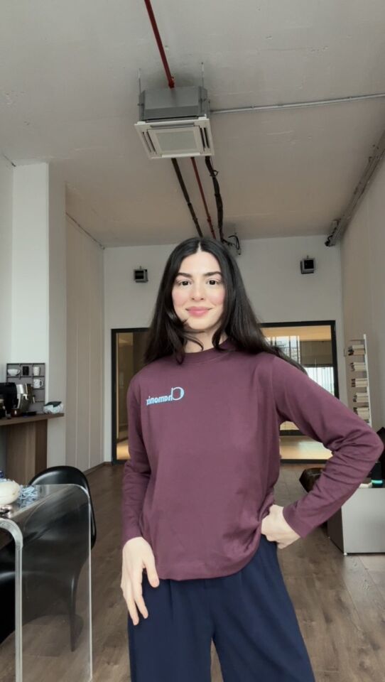 Bordo yazı detaylı orjinal marka basic