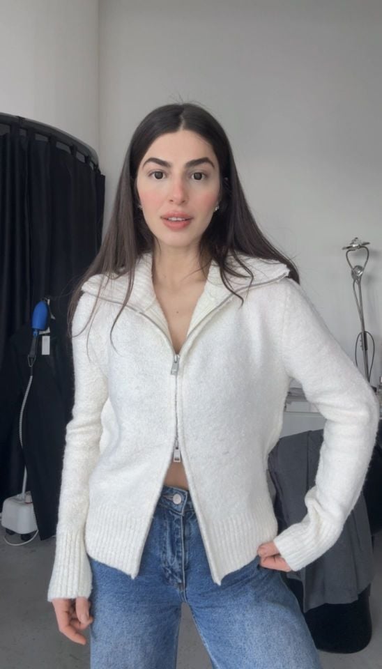 Dilvin marka çift fermuarlı ekru hırka kazak