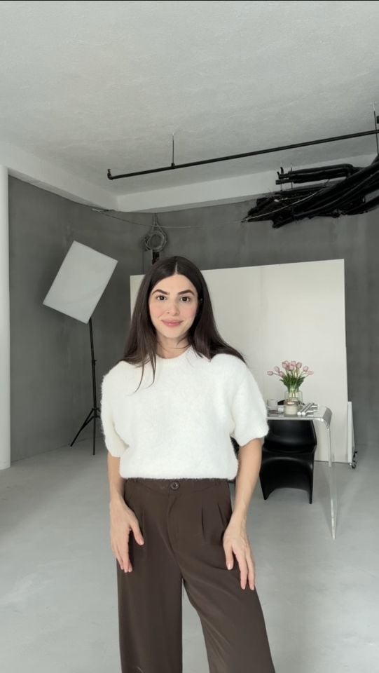 Dilvin ekru tok dokulu kısa kol kazak