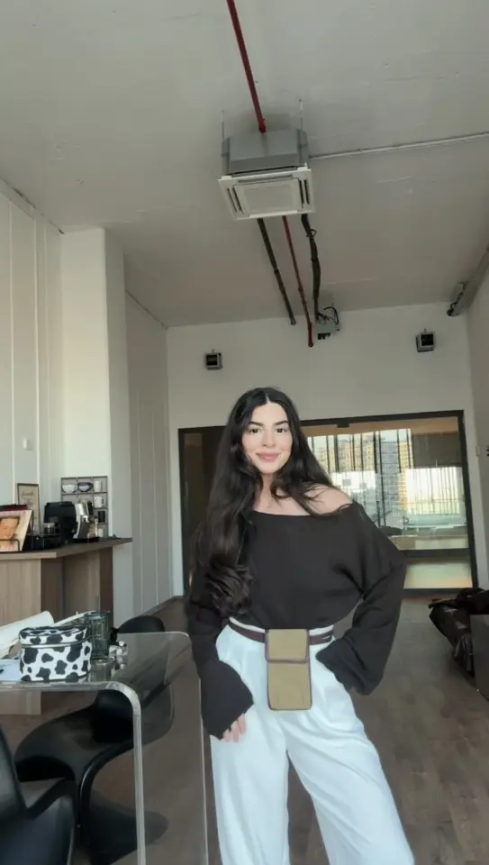 Acı kahve omuz dekolteli ince triko