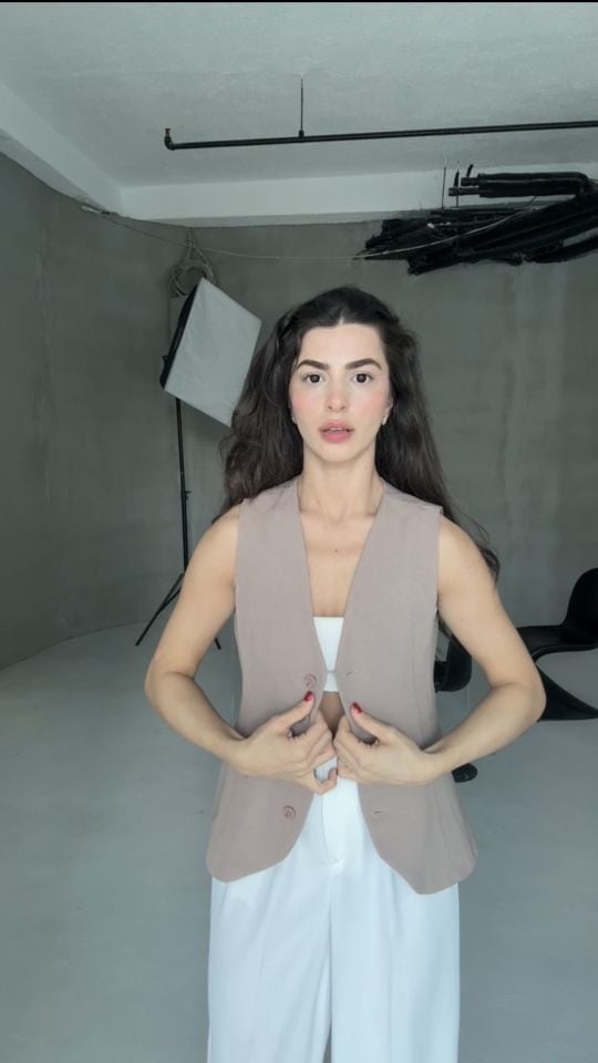 Vizon keten düğmeli yelek