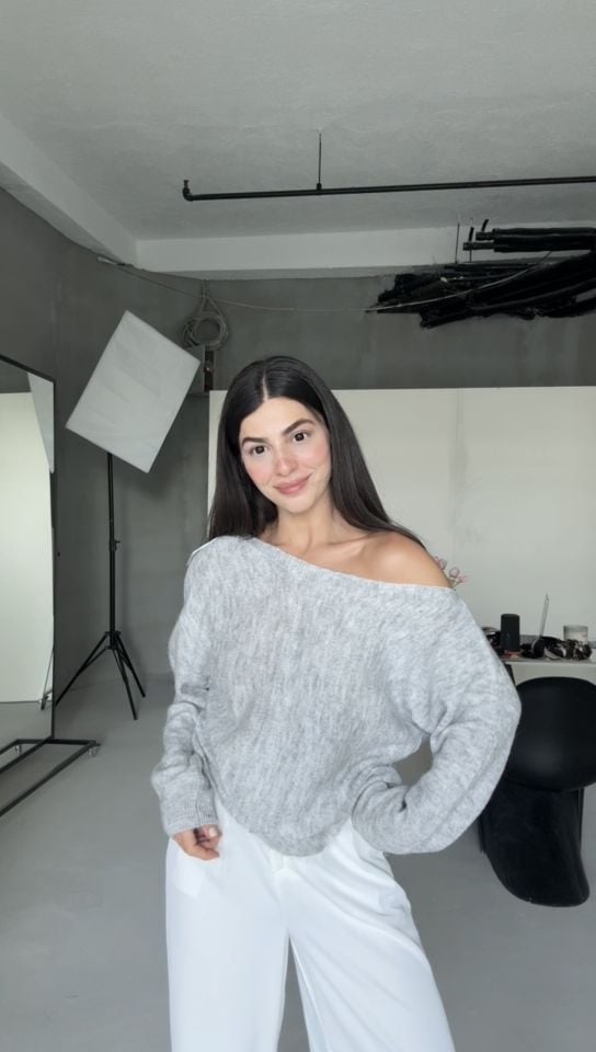 Orjinal marka gri düşük yaka triko