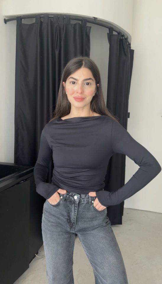 Dilvin marka yanı büzgülü siyah bluzz