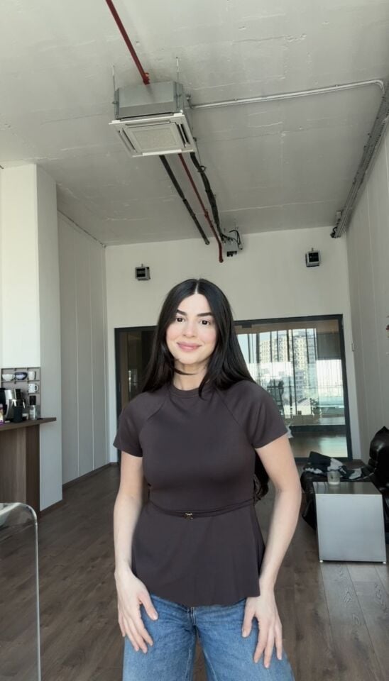 Minimal kemerli kahve bluz