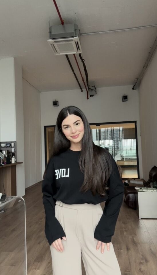 Siyah love detaylı pamuklu basic