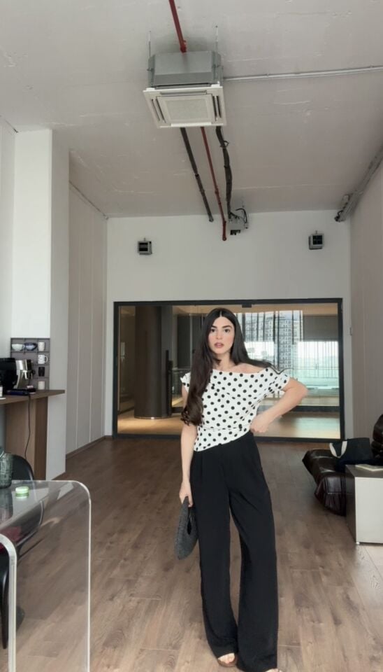 Kemer yoka detaylı siyah palazzo