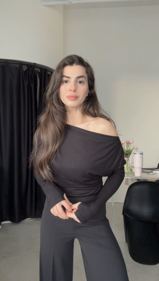 Dilvin düşük omuz siyah bluz