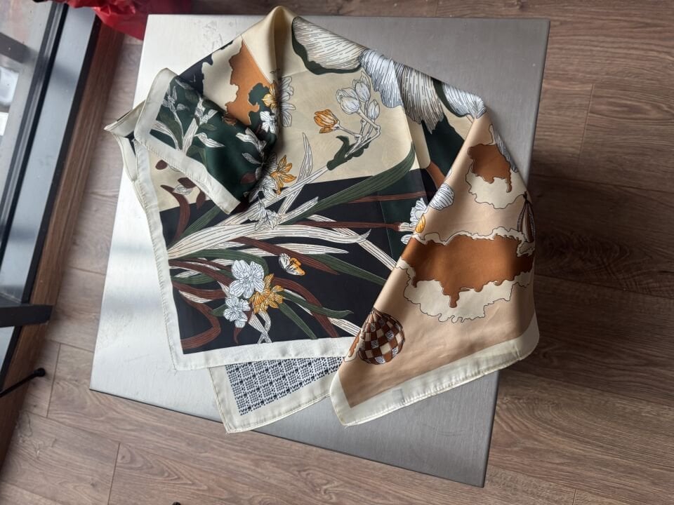 Yeşil Ekru geçişli ipek Fular