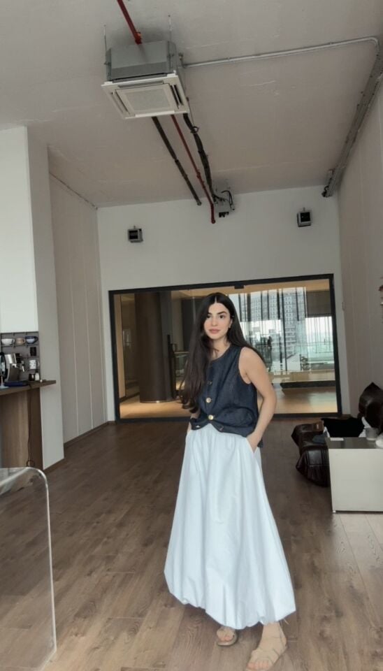 İçi astarlı beli lastikli balon beyaz etek