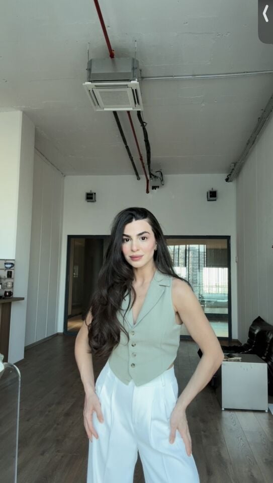 Mint yeşili düğmeli yelek