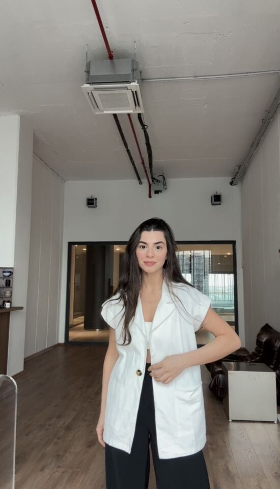 Tek düğmeli beyaz kanvas ceket