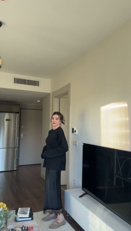 Etek dantelli siyah ipek saten etek