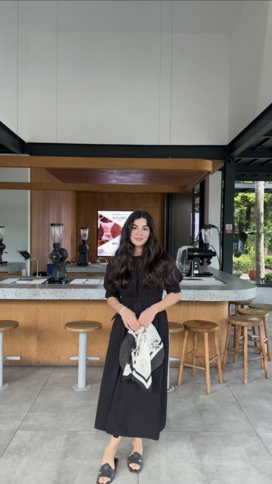 Bel detaylı astarlı prenses siyah elbise