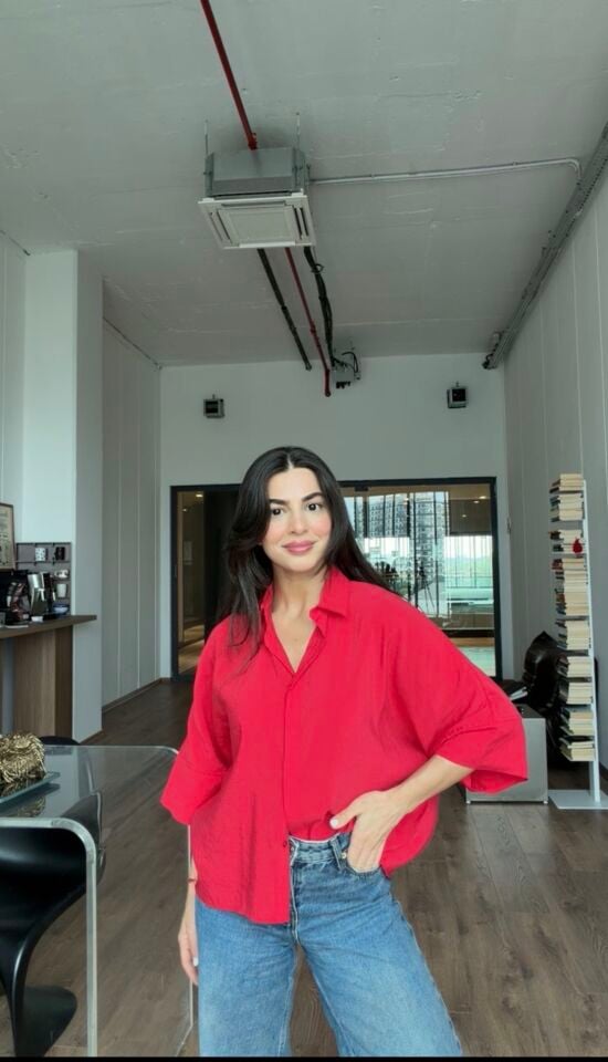 Kırmızı tensel sezon gömlek