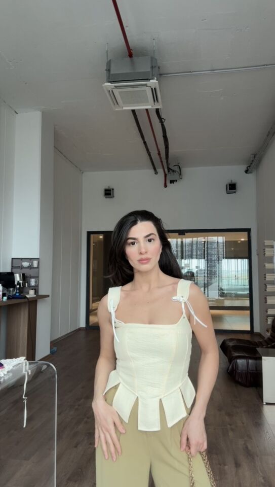 Tatlı sarı lolita korse