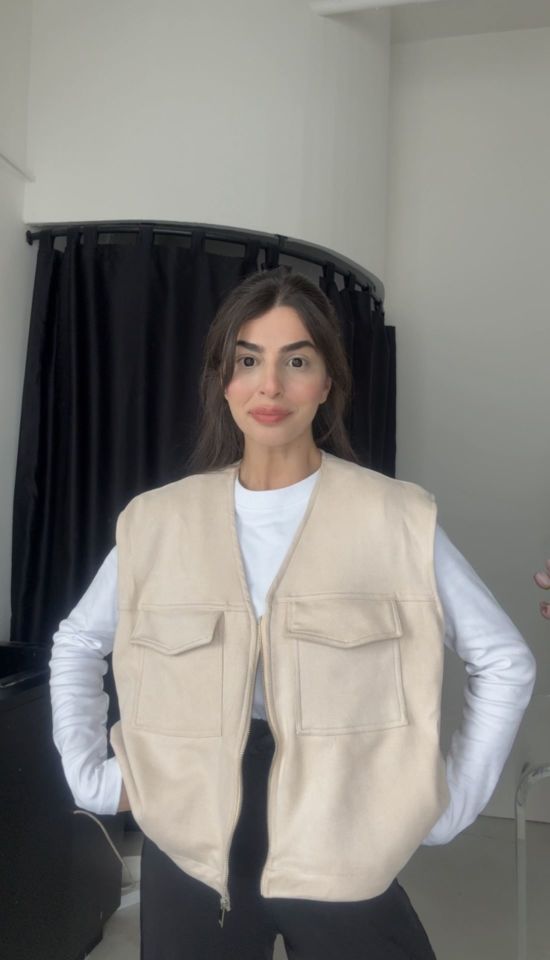 İçi astarlı fermuarlı krem suet yelek