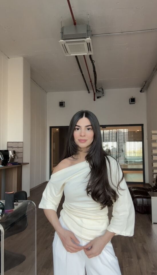 Drapeli tereyağ sarısı asimetrik top