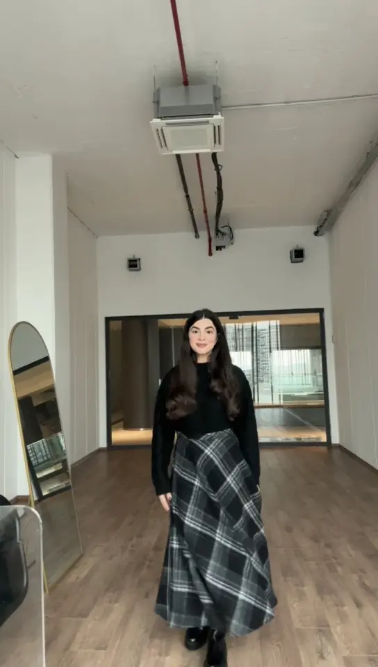 Gri siyah desenli tok dokulu çan etek