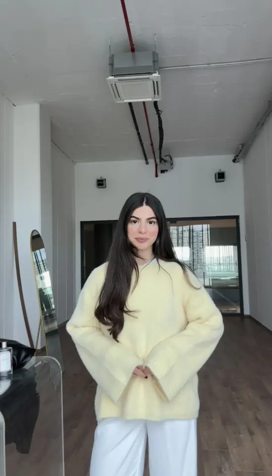 Tatlı sarı puffy kazak