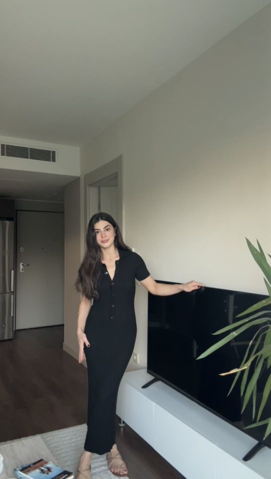 Düğme detaylı Polo yaka elbise